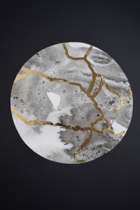 Kintsugi dish
